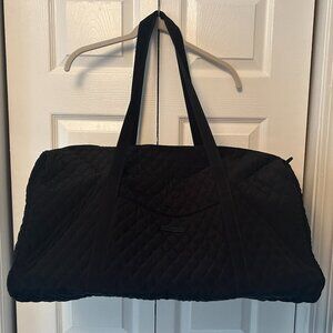 Vera Bradley Large DuffelBag in Classic Black Quilted
